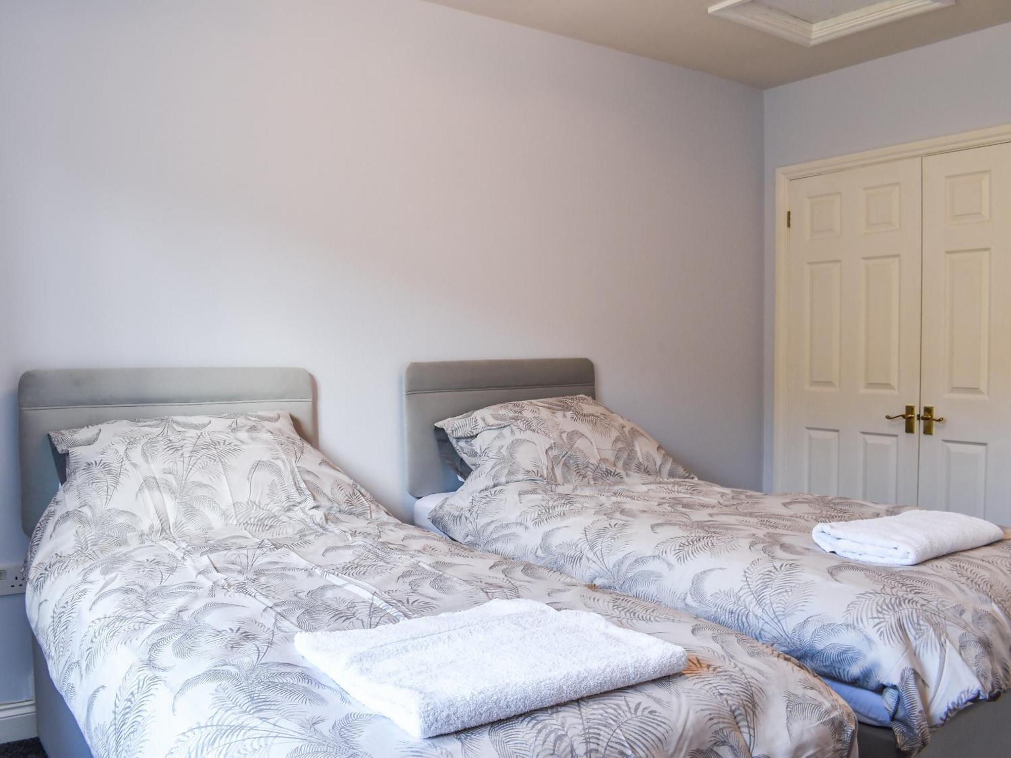 Apartment 15 Harvest Moon New Quay Buitenkant foto